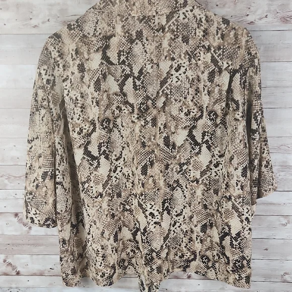 Sanctuary Beige Snake Print Button-Down Shirt - Picture 8 of 10